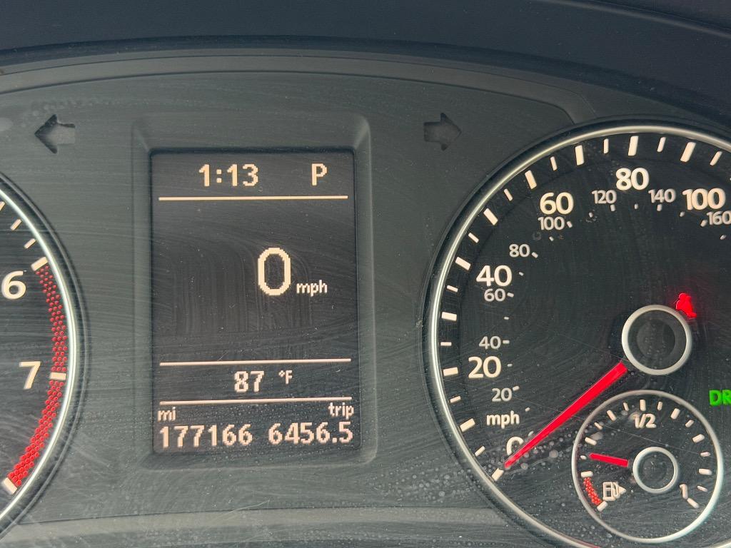 2014 Volkswagen Passat - $2,999