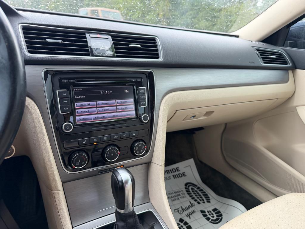 2014 Volkswagen Passat - $2,999