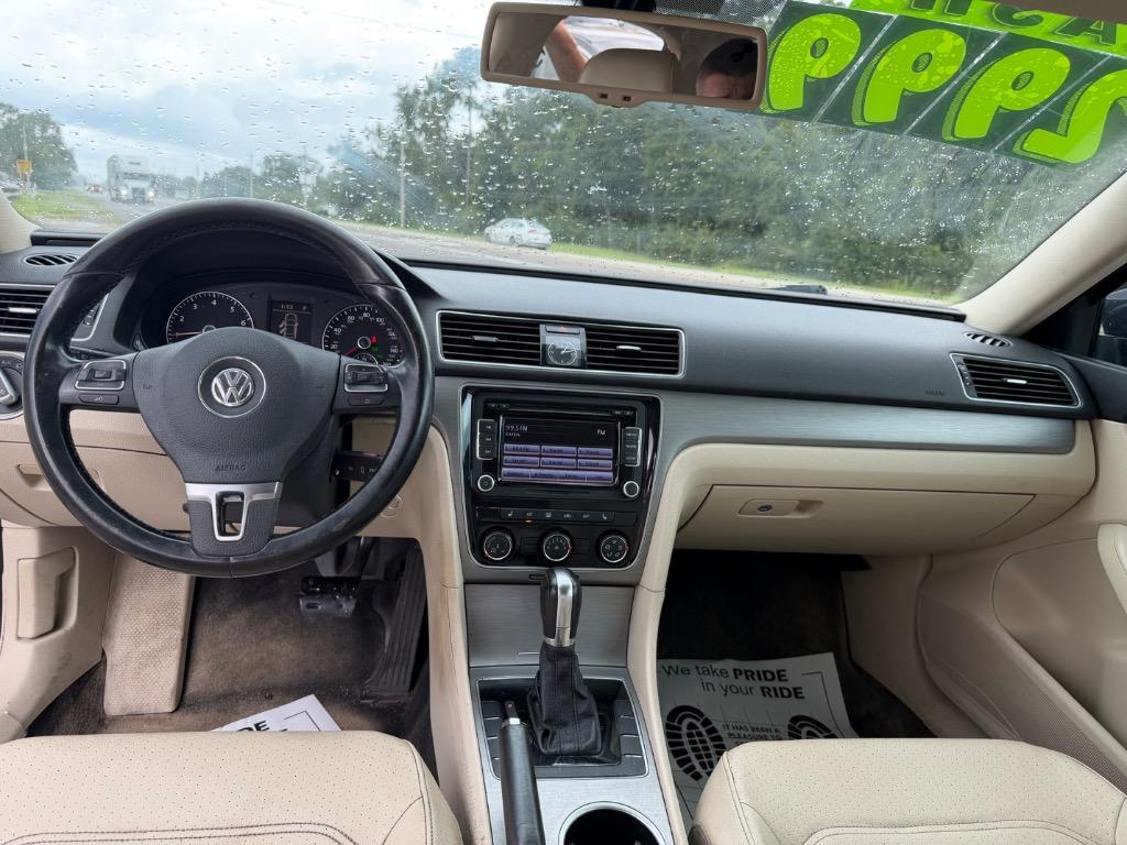 2014 Volkswagen Passat - $2,999