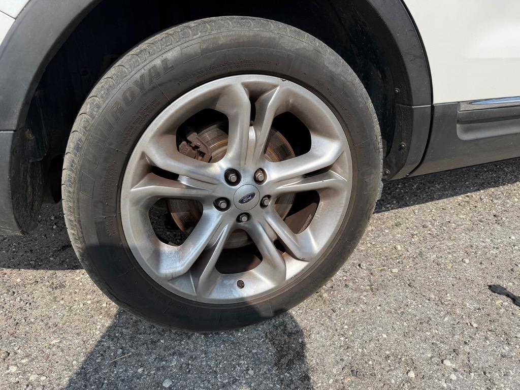 2015 Ford Explorer Limited photo