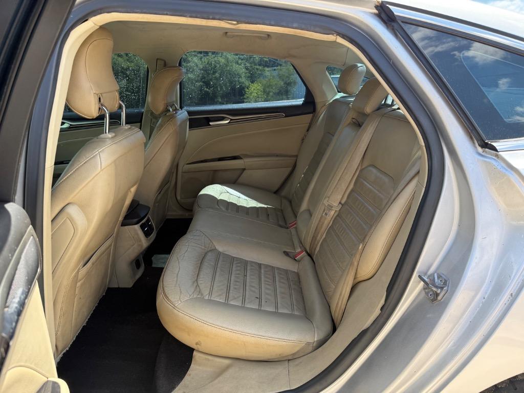 2014 Ford Fusion SE photo