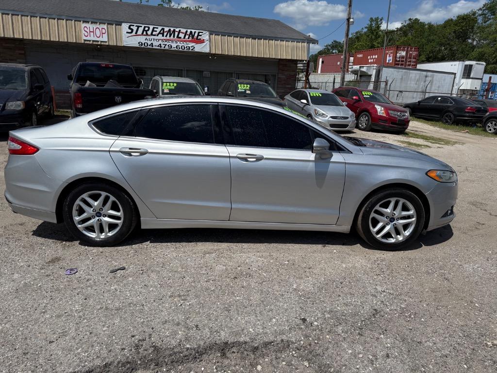 2014 Ford Fusion SE photo