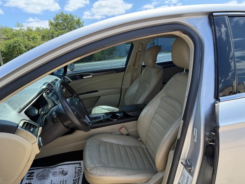 2014 Ford Fusion SE photo