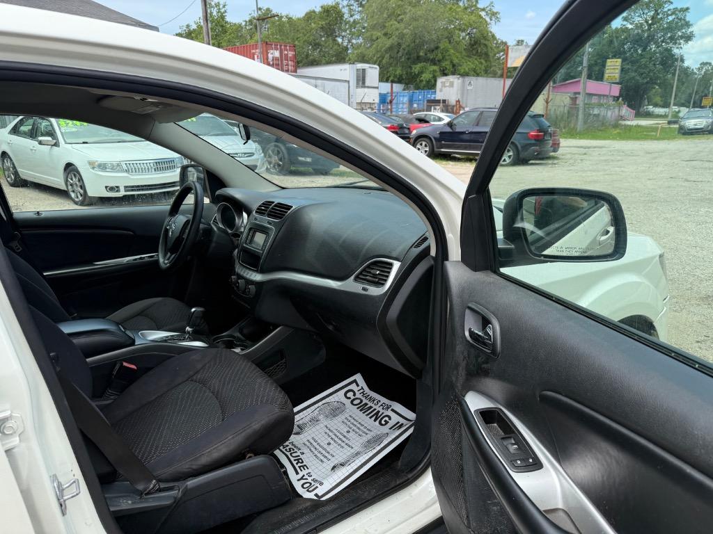 2012 Dodge Journey SXT photo