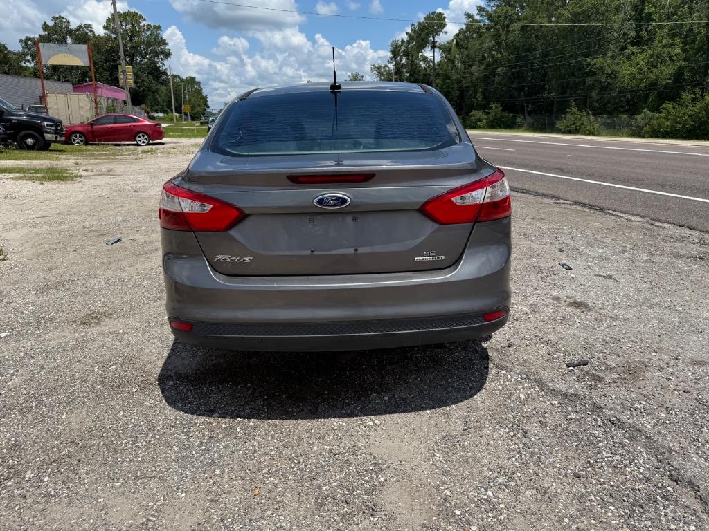 2014 Ford Focus - $2,999