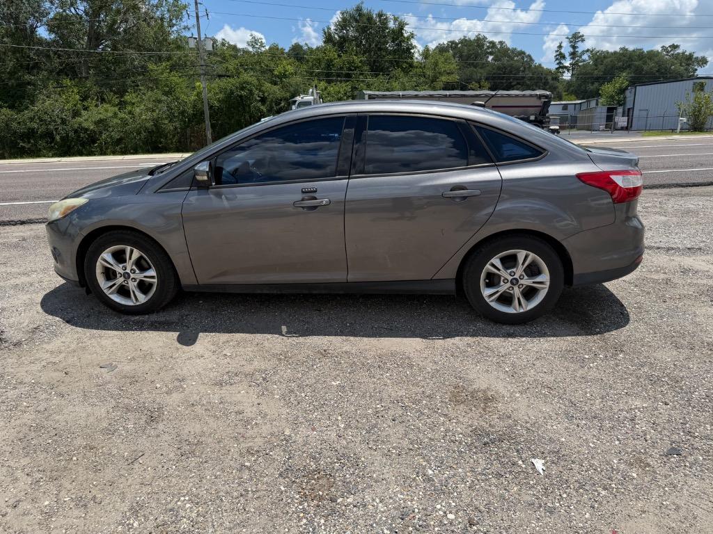 2014 Ford Focus - $2,999