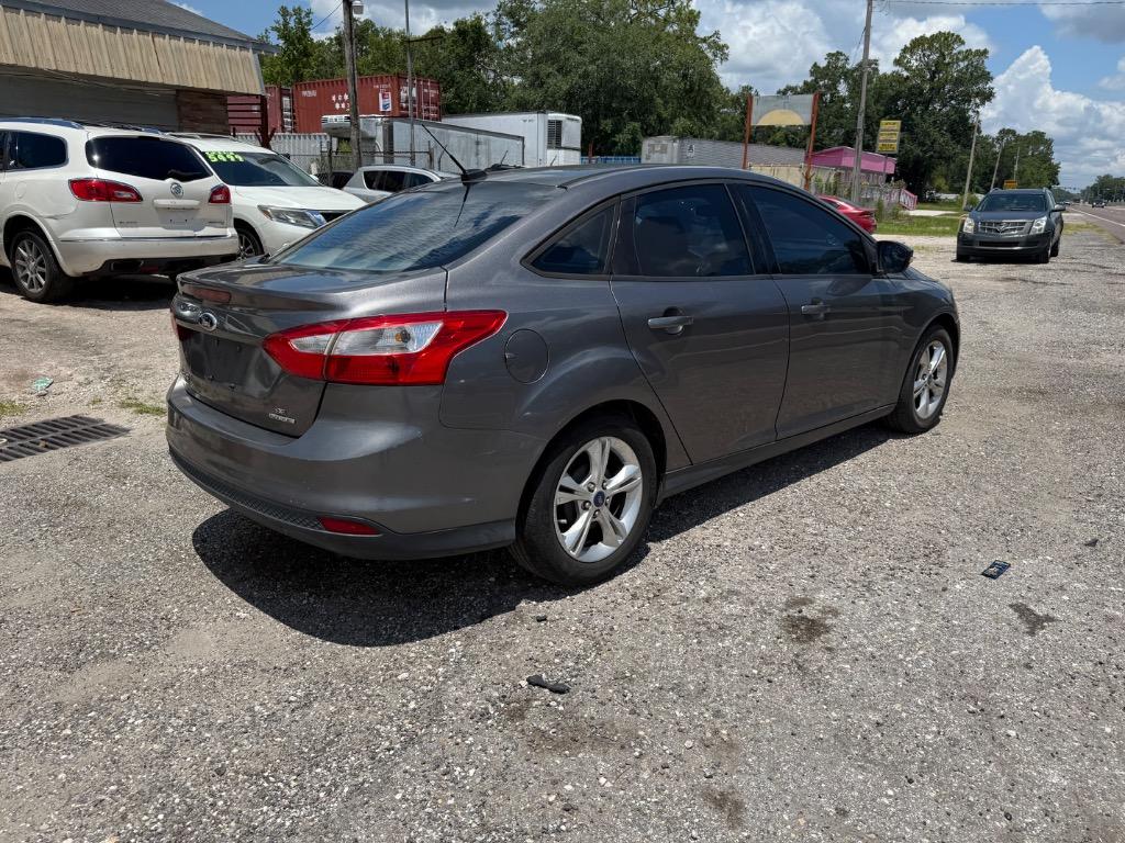 2014 Ford Focus - $2,999