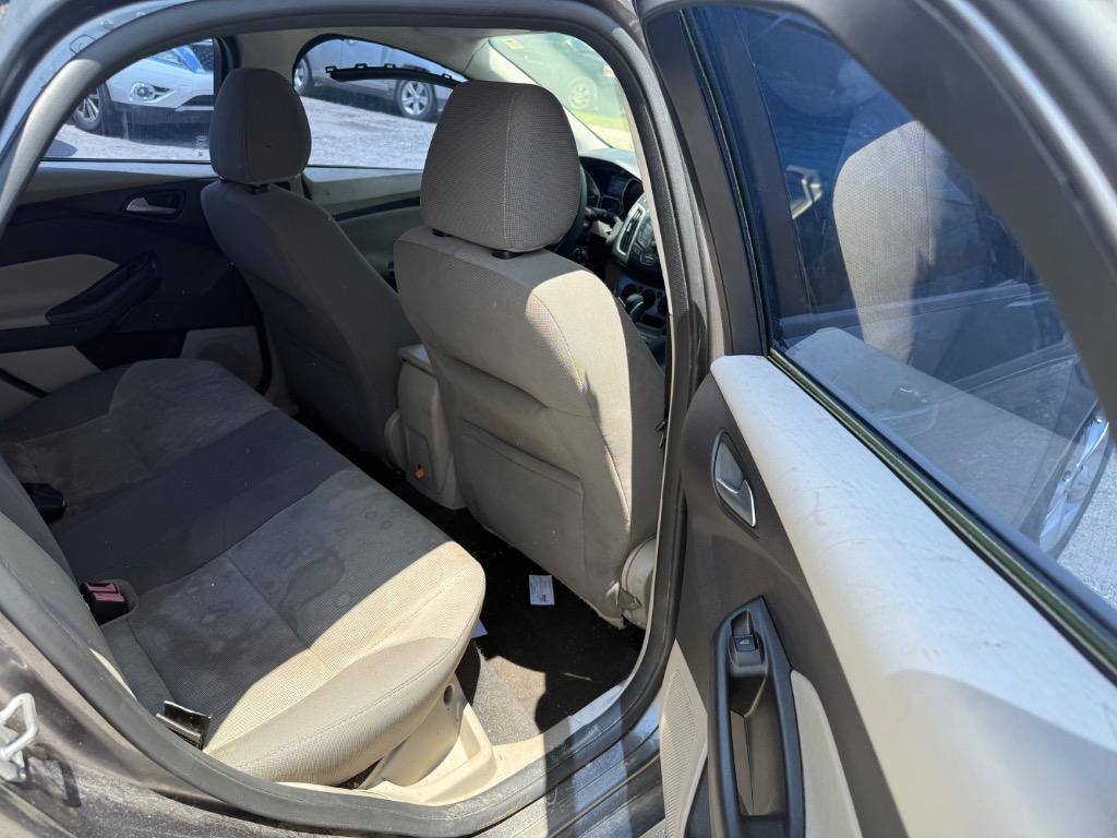 2014 Ford Focus - $2,999