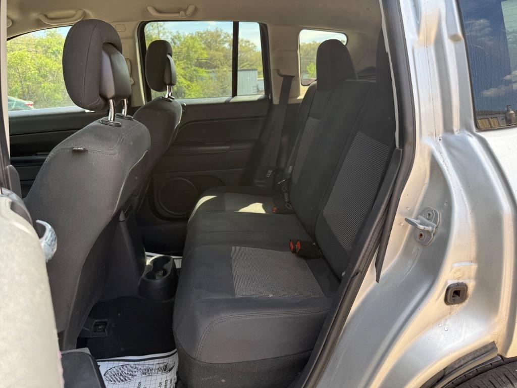 2011 Jeep Compass Sport photo