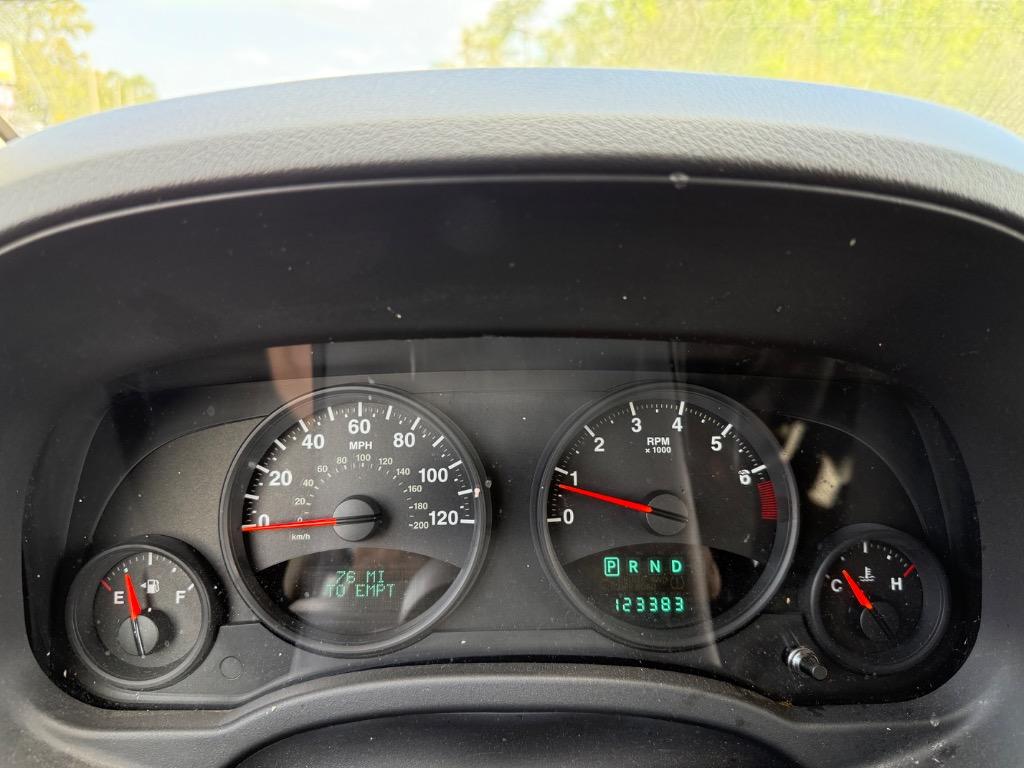 2011 Jeep Compass Sport photo