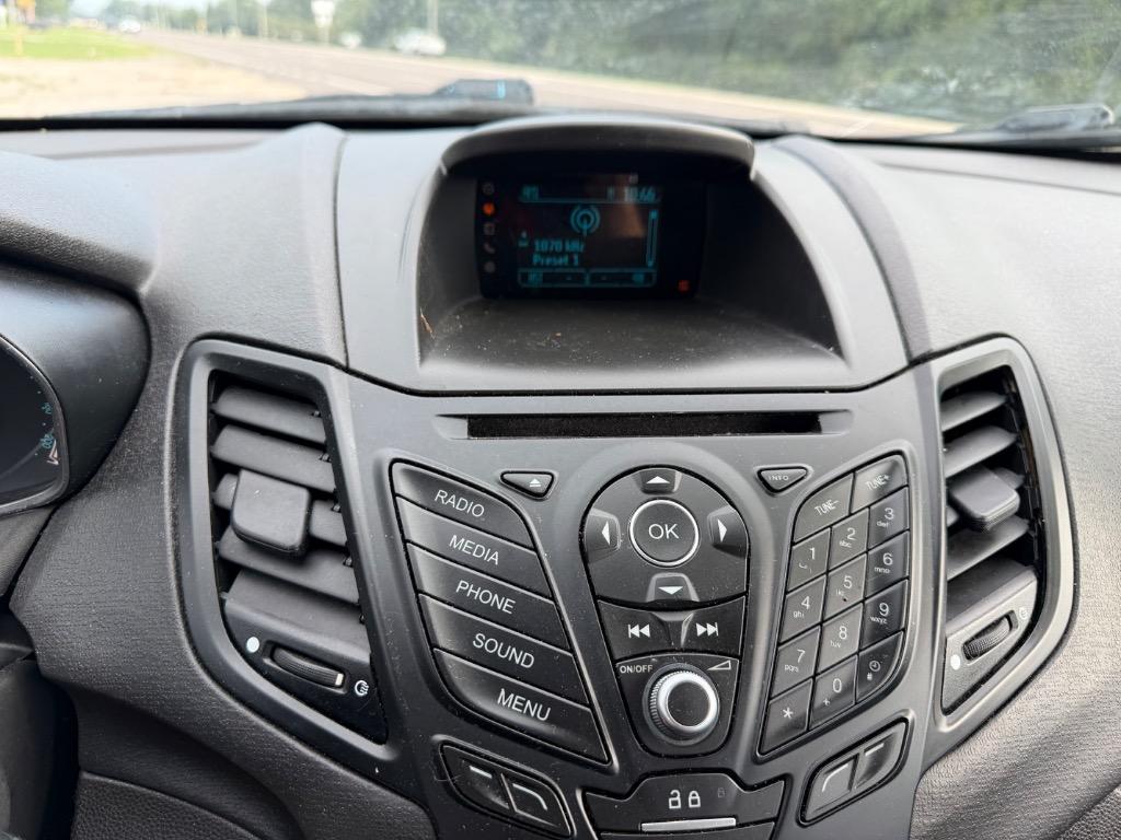 2016 Ford Fiesta - $2,799
