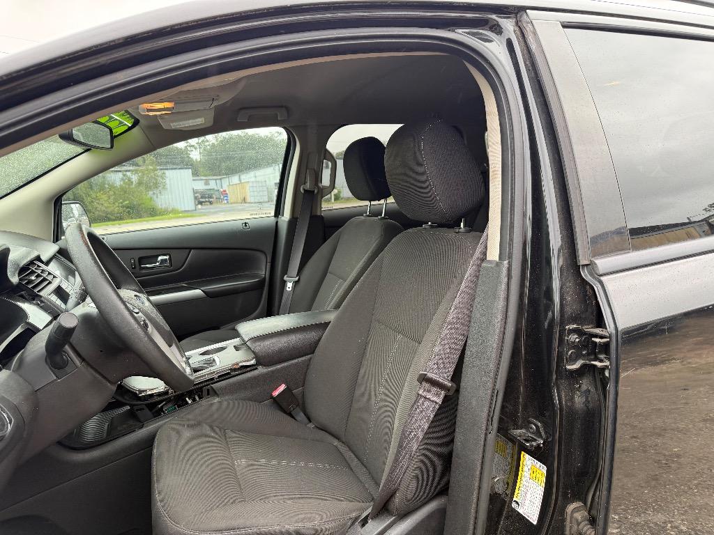 2013 Ford Edge - $2,299