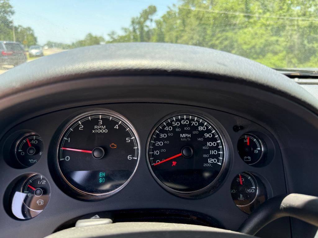 2008 Chevrolet Suburban LS 1500 photo