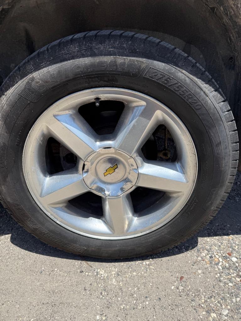 2008 Chevrolet Suburban LS 1500 photo