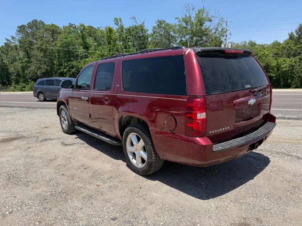 2008 Chevrolet Suburban LS 1500 photo