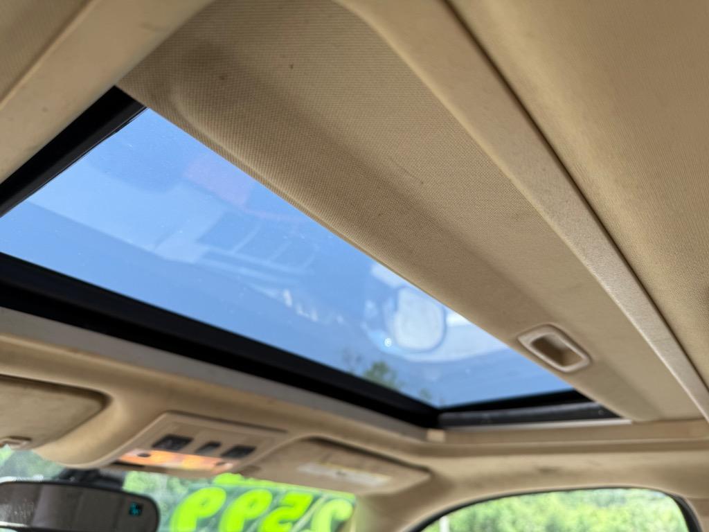 2008 Chevrolet Suburban LS 1500 photo