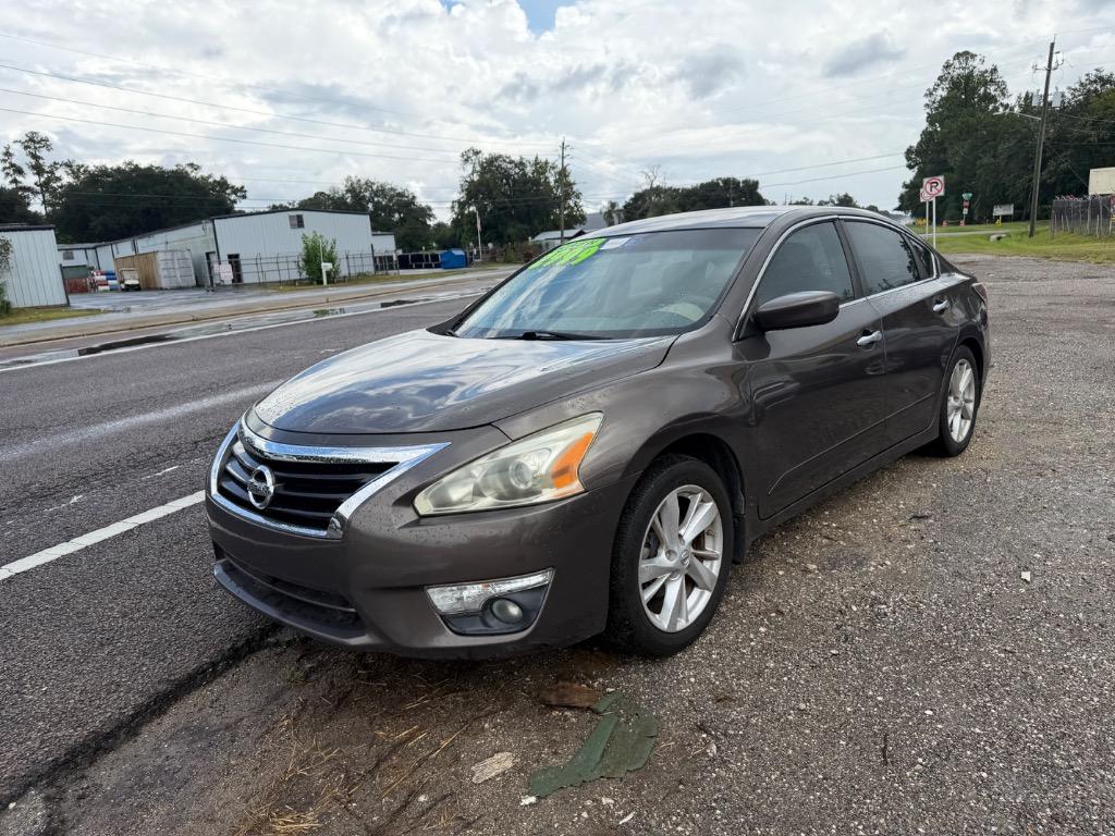 2015 Nissan Altima - $2,999