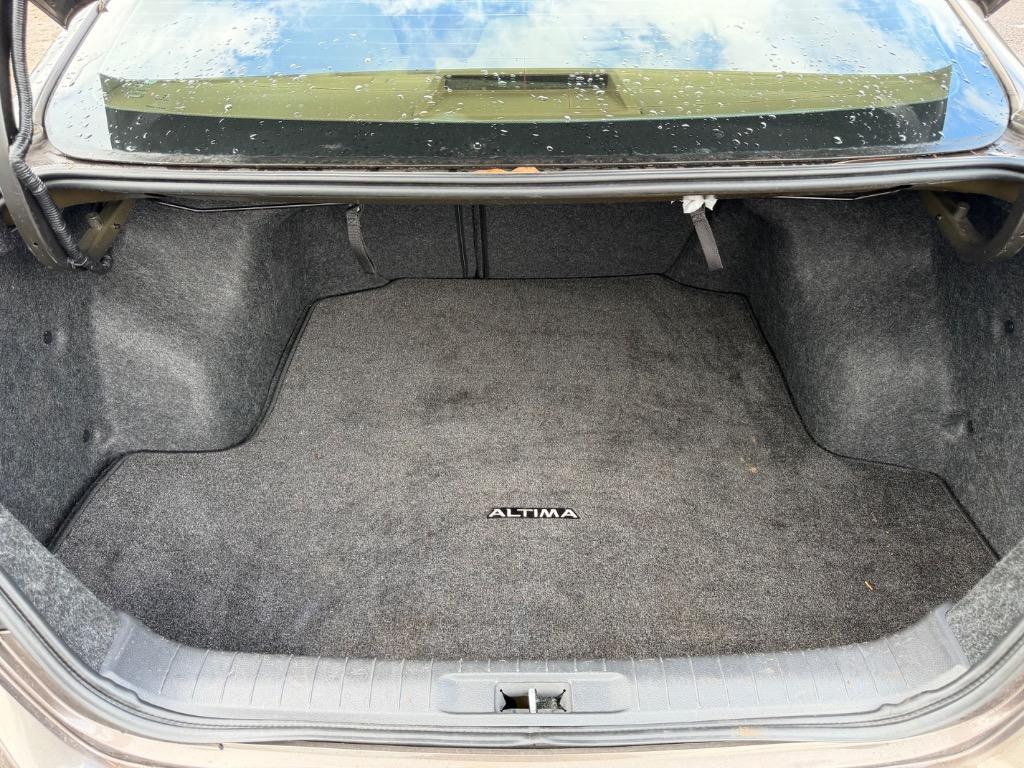 2015 Nissan Altima - $2,999