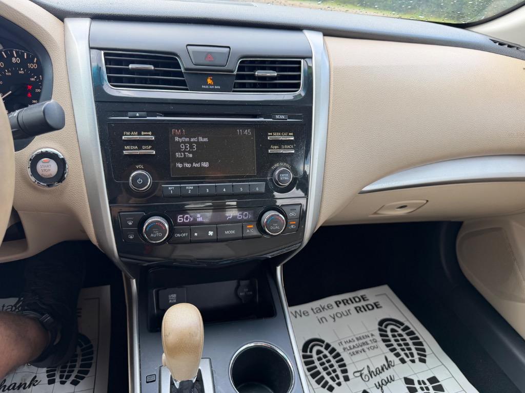 2015 Nissan Altima - $2,999
