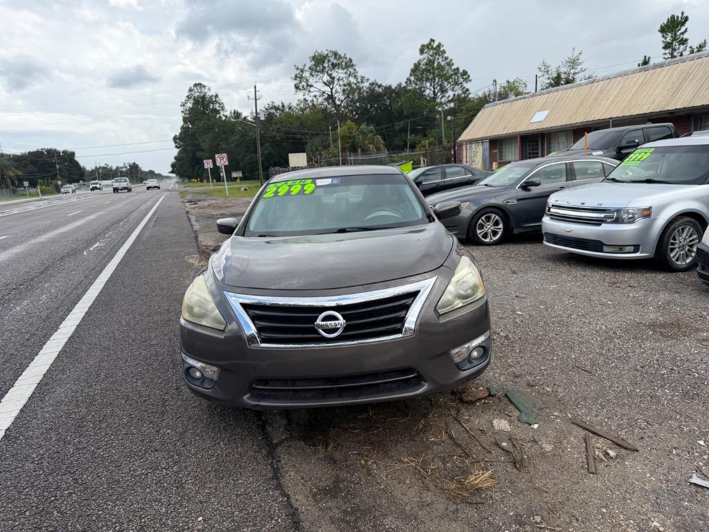 2015 Nissan Altima - $2,999