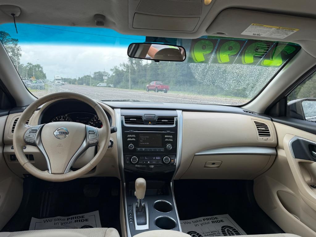 2015 Nissan Altima - $2,999
