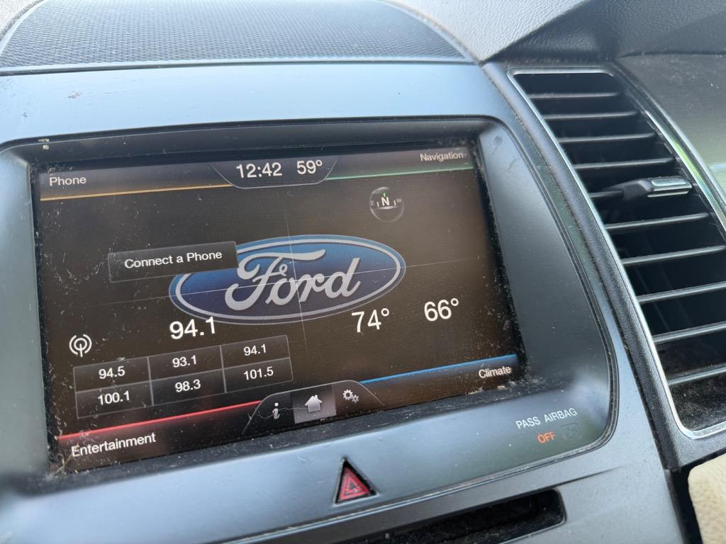 2015 Ford Taurus - $3,299