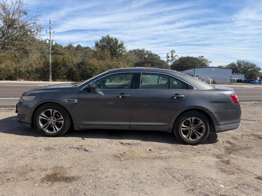 2015 Ford Taurus - $3,299