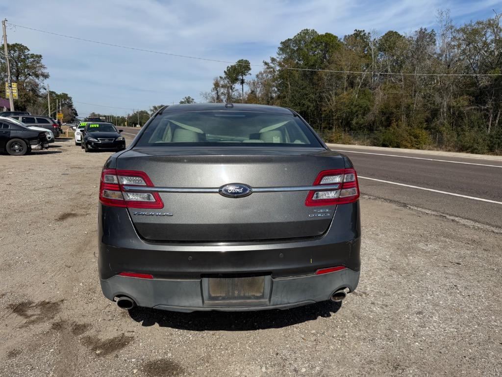 2015 Ford Taurus - $3,299