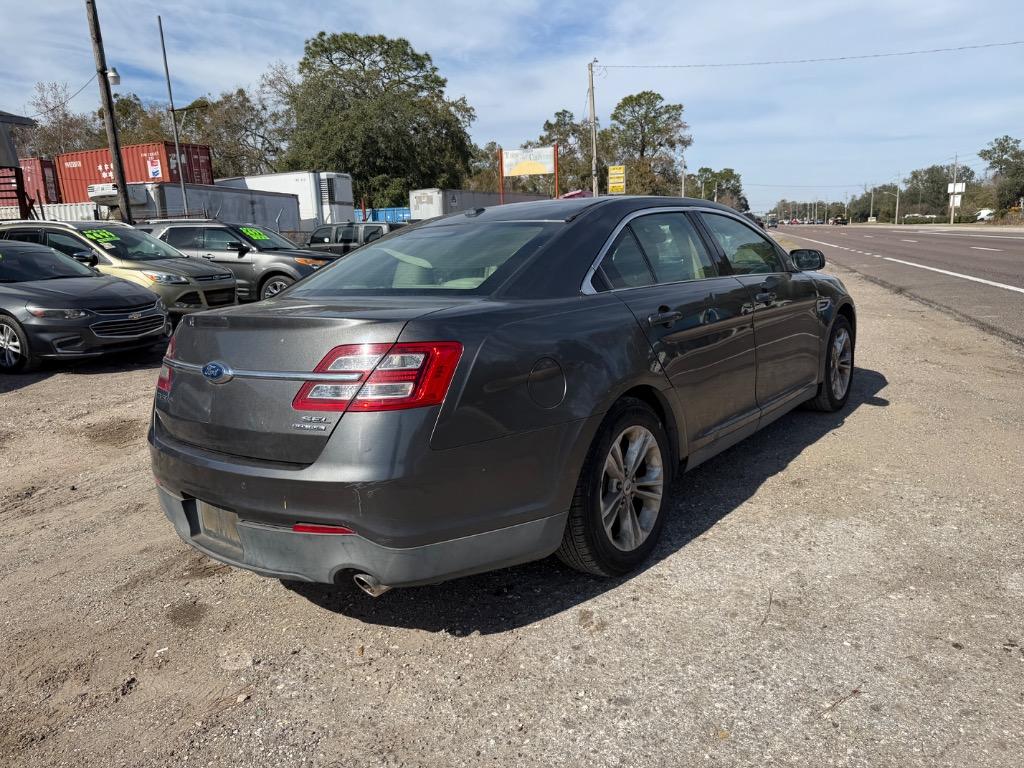 2015 Ford Taurus - $3,299