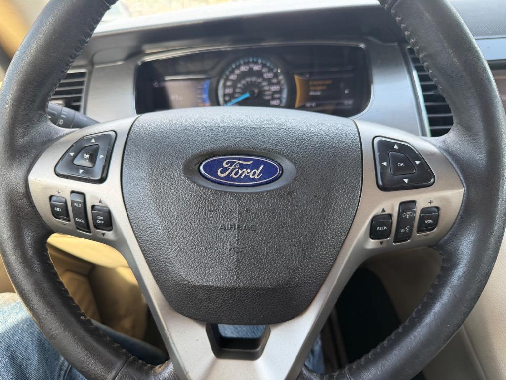 2015 Ford Taurus - $3,299