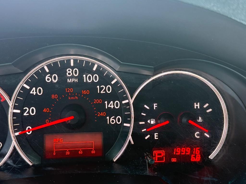 2010 Nissan Altima 2.5 photo
