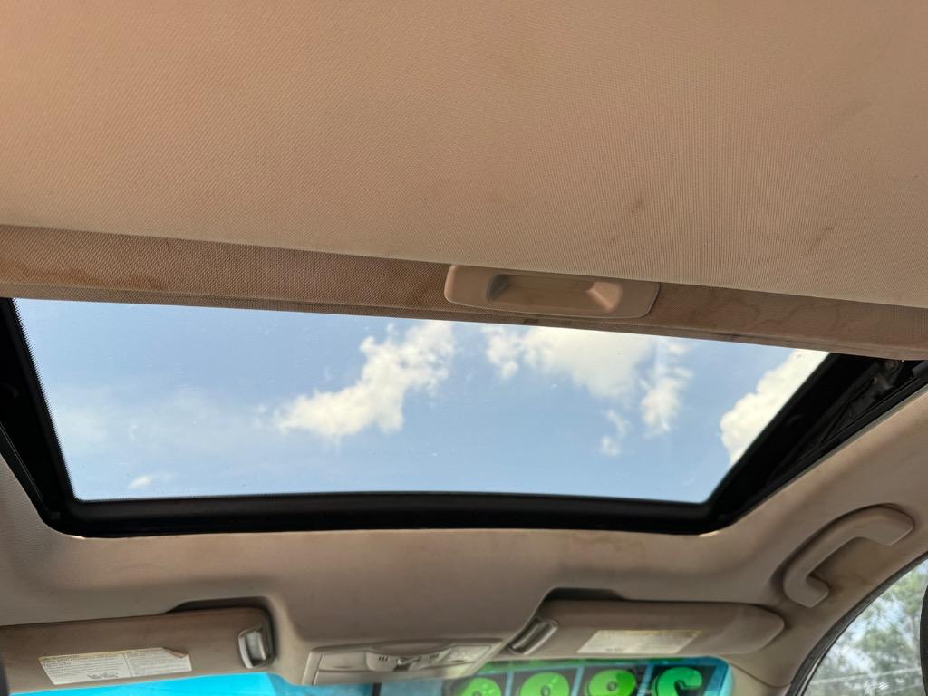 2010 Nissan Altima 2.5 photo