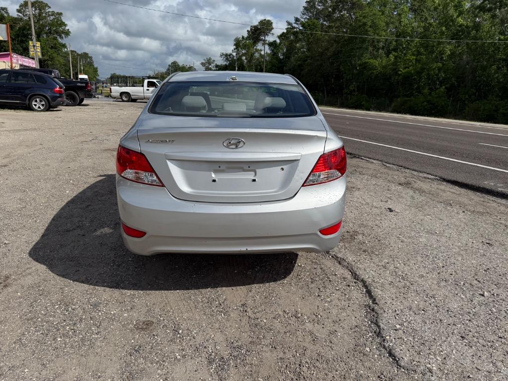 2012 Hyundai Accent GLS photo