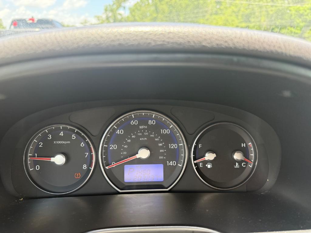2011 Hyundai Santa Fe GLS photo