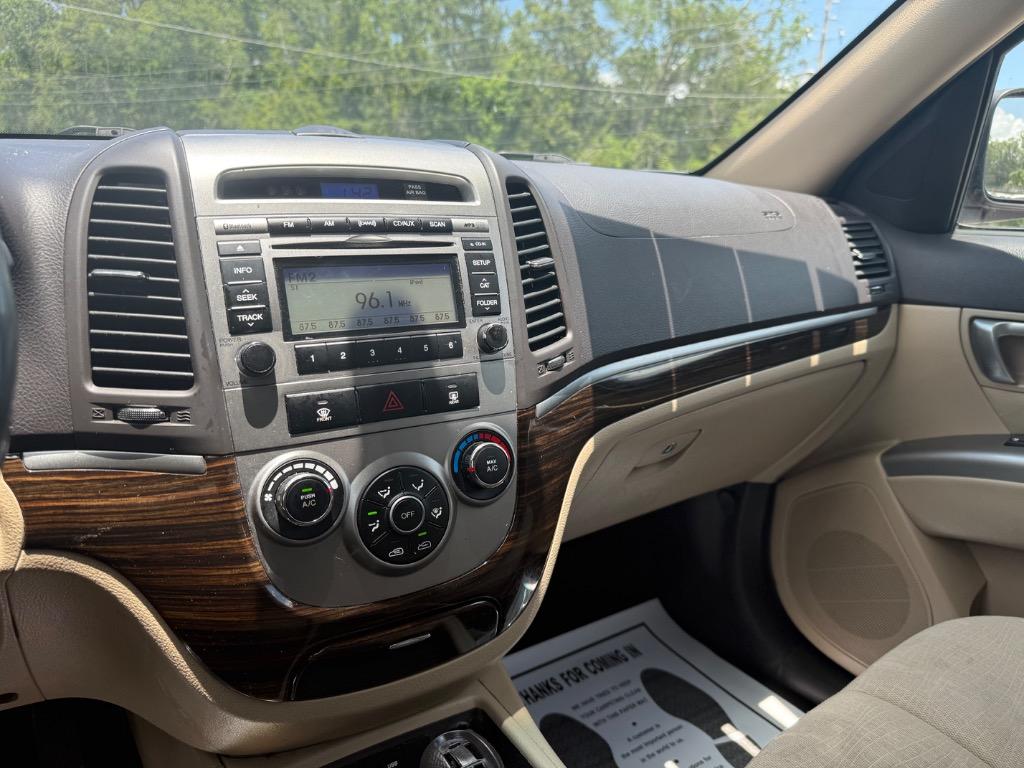 2011 Hyundai Santa Fe GLS photo