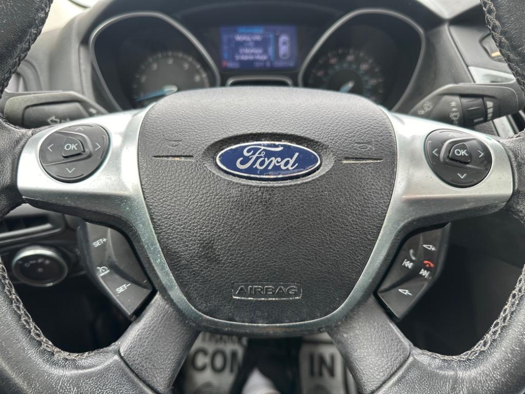 2013 Ford Focus SE photo