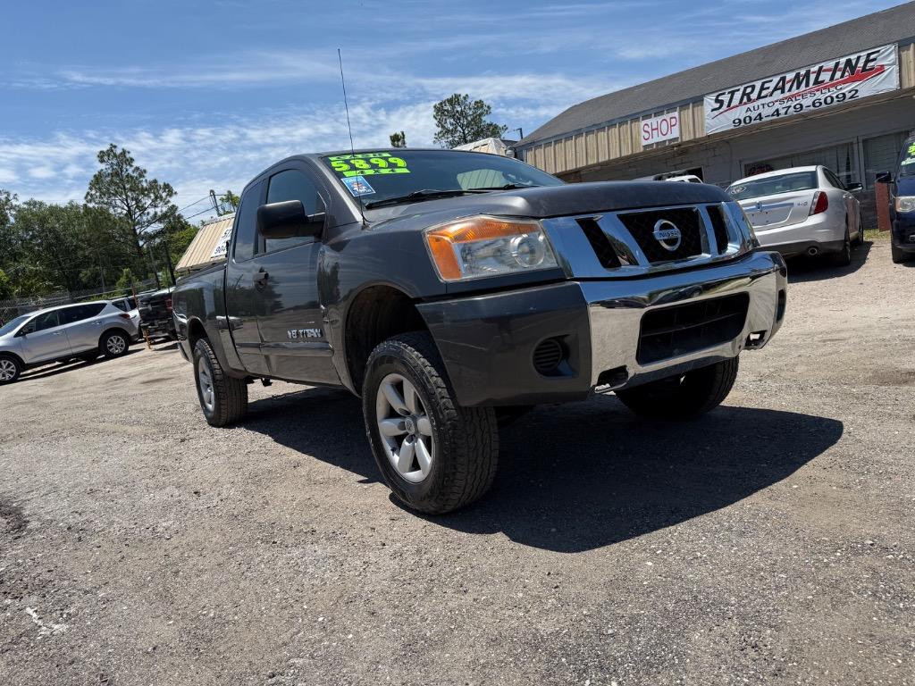 2009 Nissan Titan LE photo