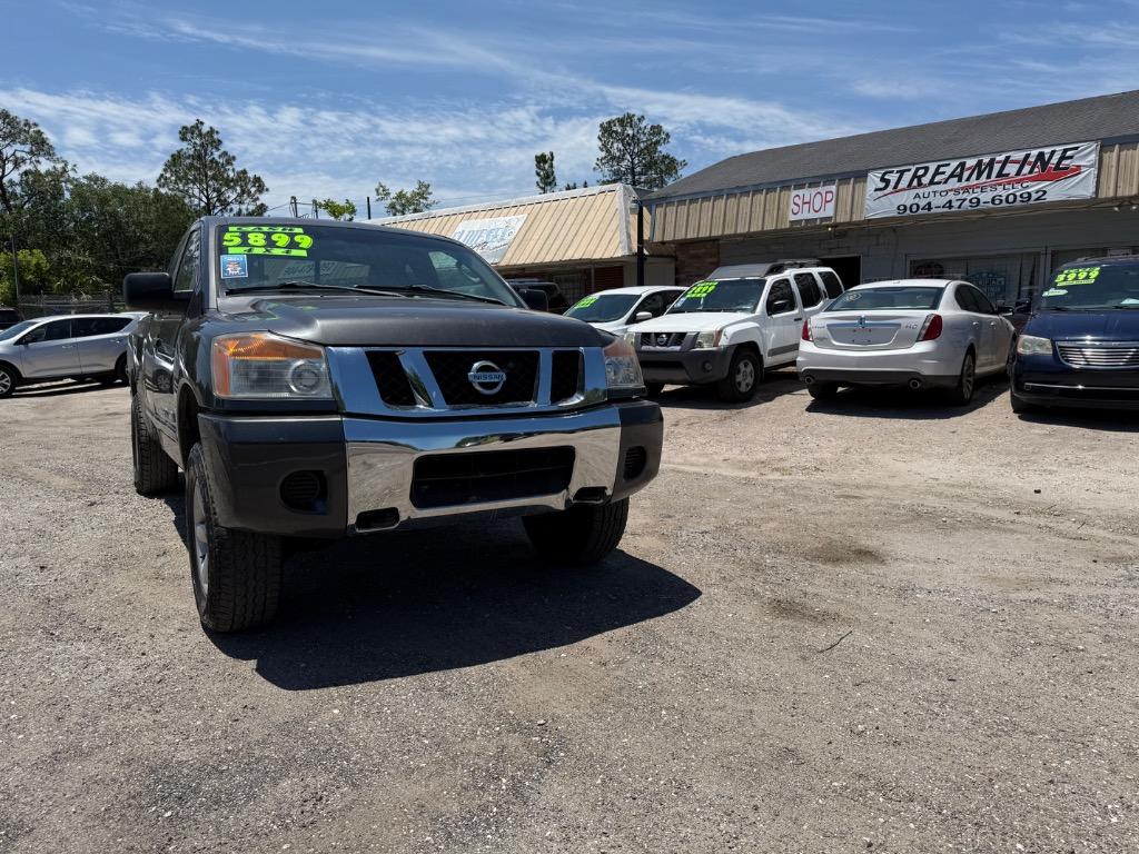 2009 Nissan Titan LE photo