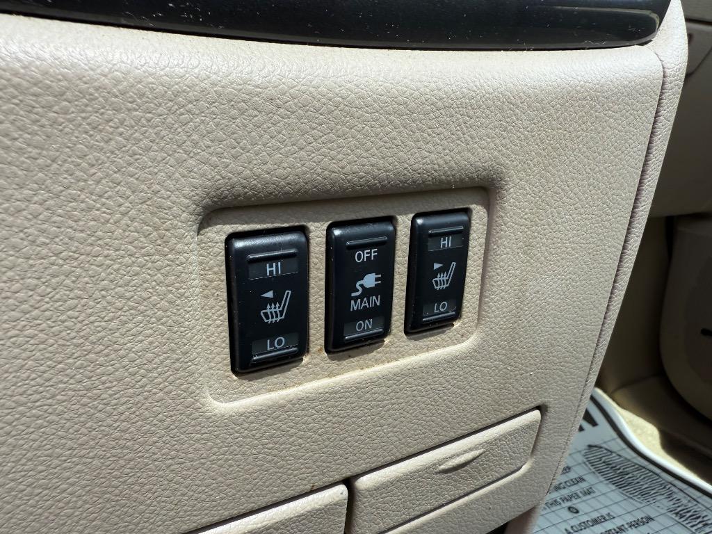 2012 Nissan Quest 3.5 S photo