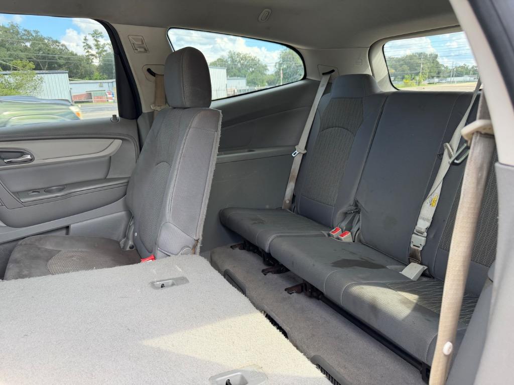 2015 Chevrolet Traverse - $2,899