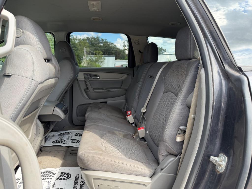 2015 Chevrolet Traverse - $2,899