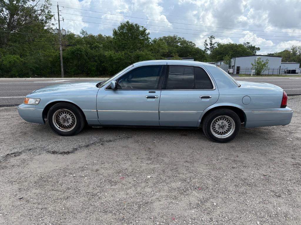 2002 Mercury Grand Marquis LS Premium photo