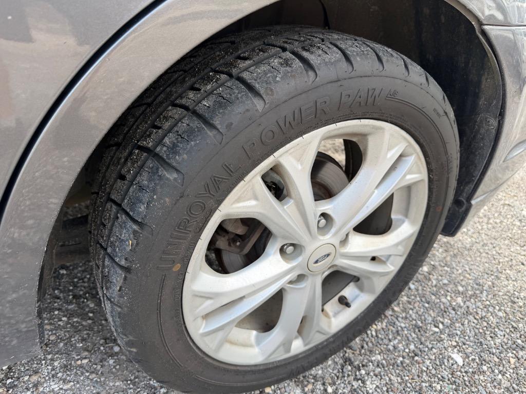 2012 Ford Fusion - $2,199