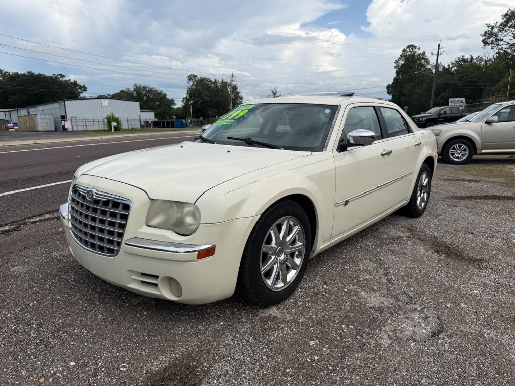 2008 Chrysler 300 - $2,799