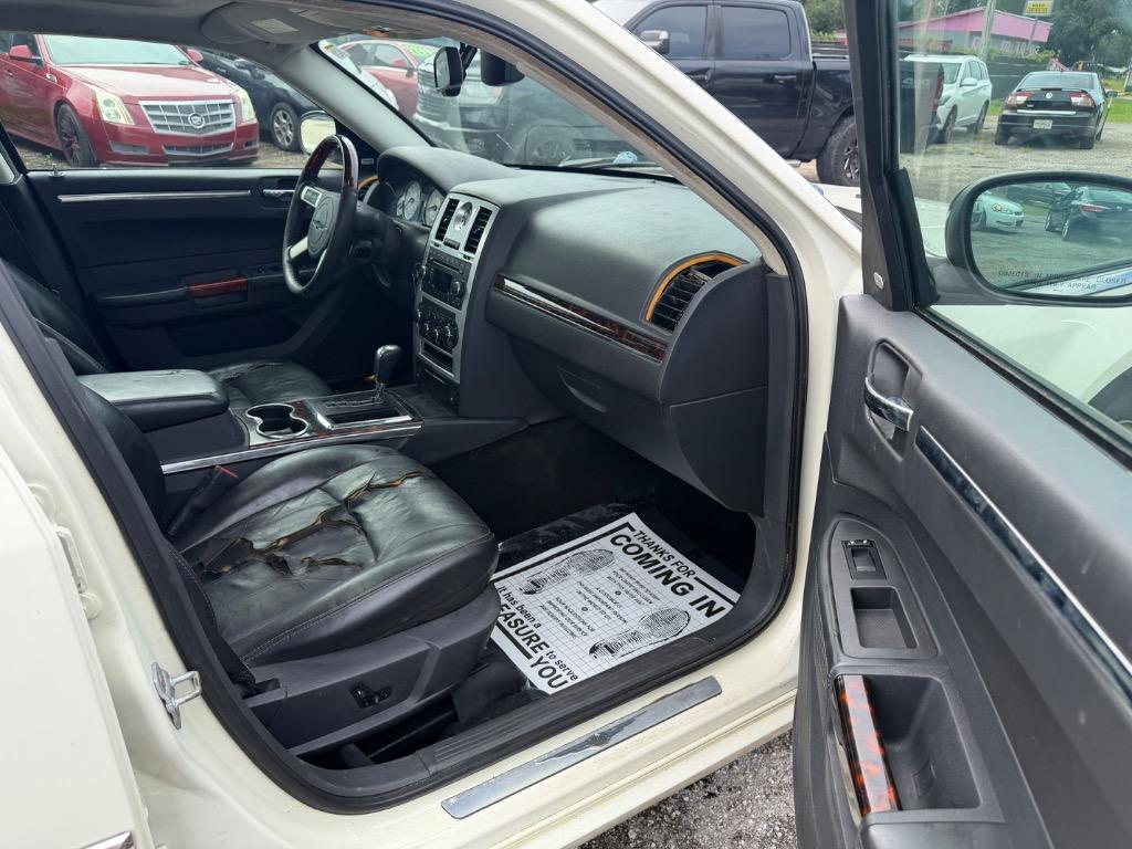 2008 Chrysler 300 - $2,799