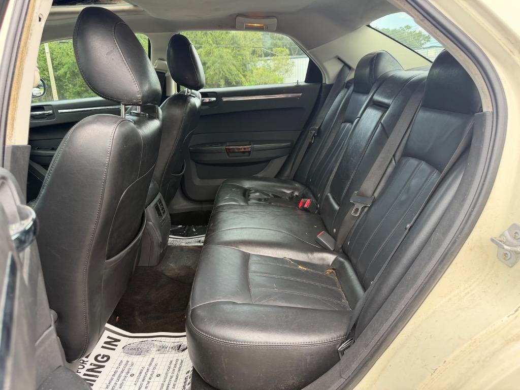 2008 Chrysler 300 - $2,799