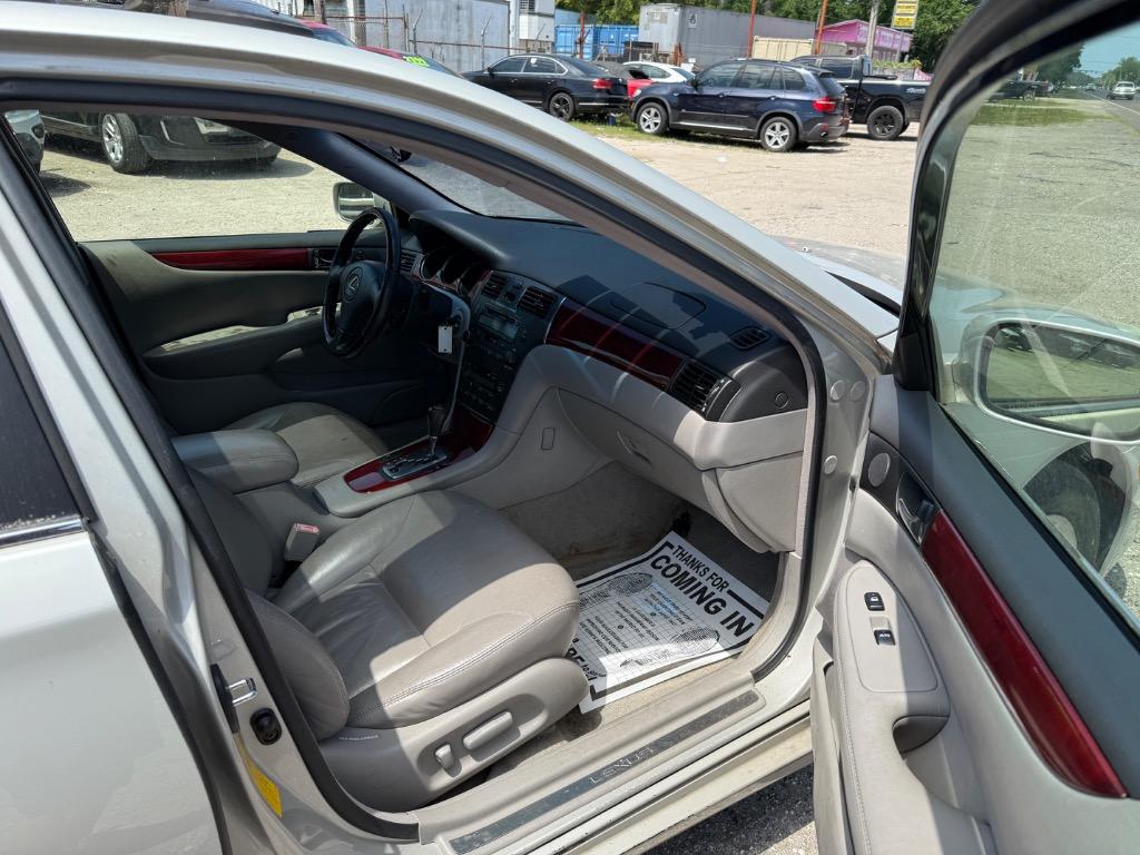 2003 Lexus ES 300 photo