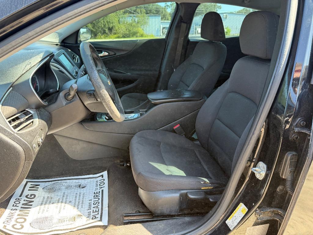 2017 Chevrolet Malibu - $2,699