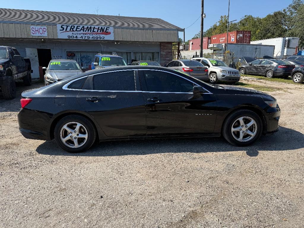 2017 Chevrolet Malibu - $2,699
