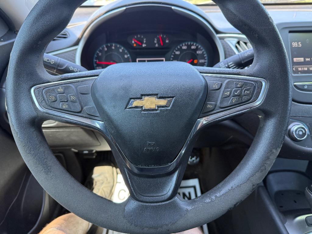 2017 Chevrolet Malibu - $2,699